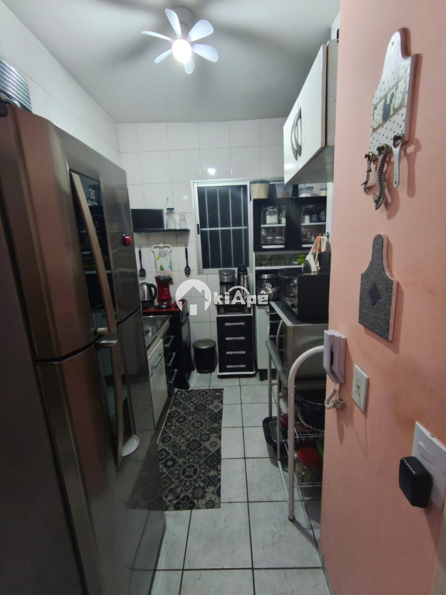 Apartamento à Venda com 2 Quartos e Garagem no Bairro Tancredo Neves, São Vicente-SP
