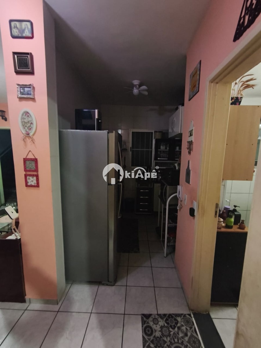 Apartamento à Venda com 2 Quartos e Garagem no Bairro Tancredo Neves, São Vicente-SP