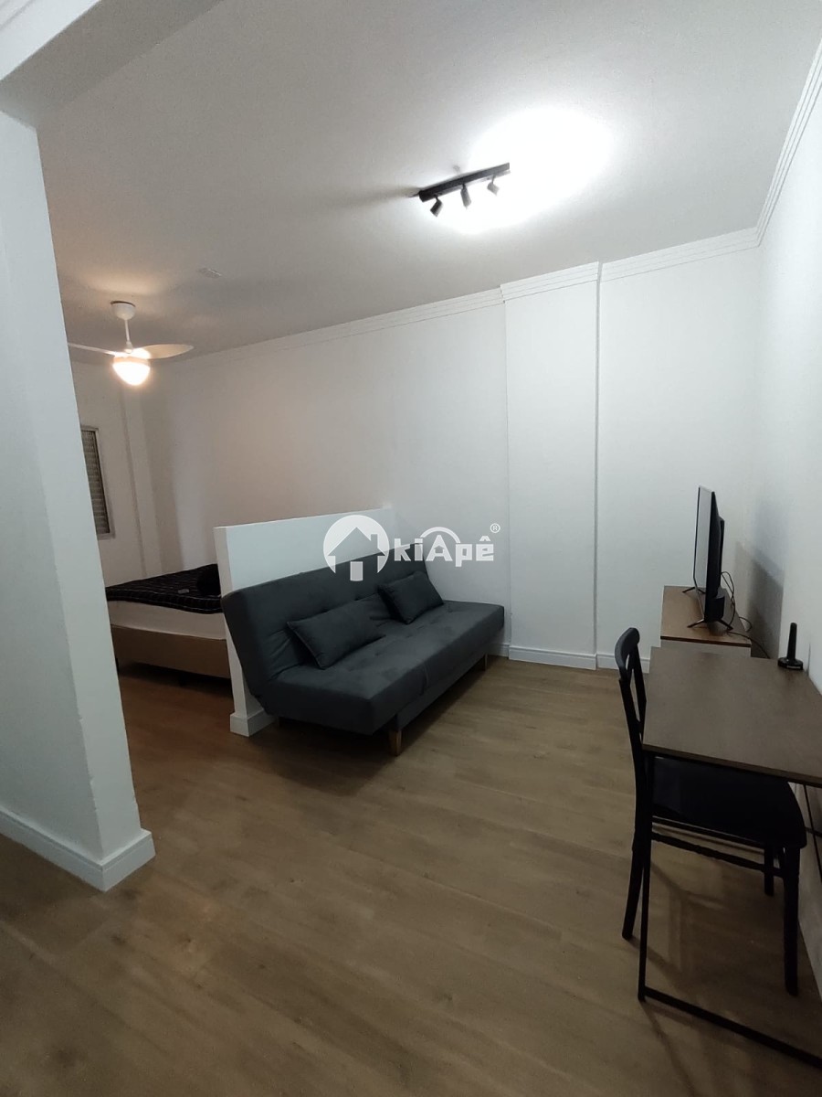 Apartamento à Venda, Tipo Sala Living Mobiliado, com Garagem, em Frente ao Shopping Brisamar