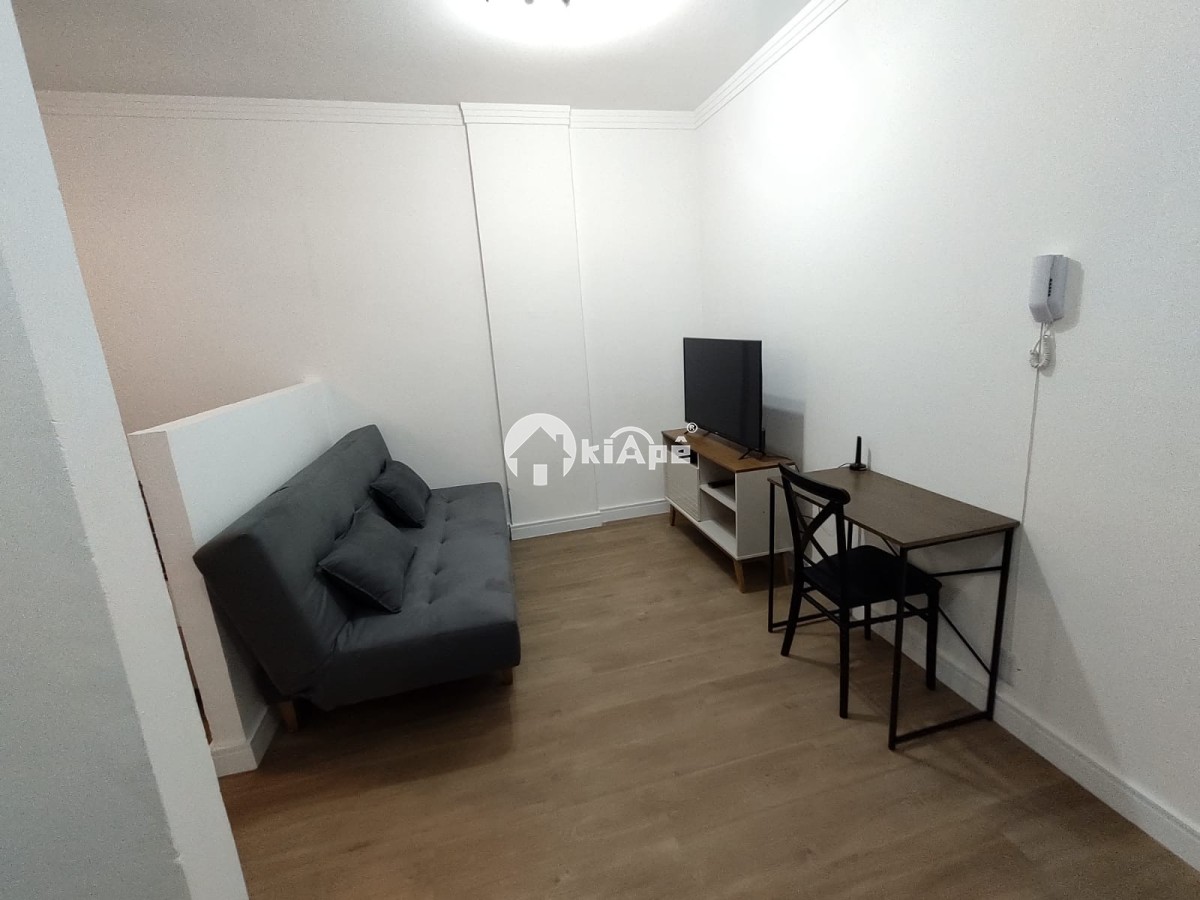 Apartamento à Venda, Tipo Sala Living Mobiliado, com Garagem, em Frente ao Shopping Brisamar