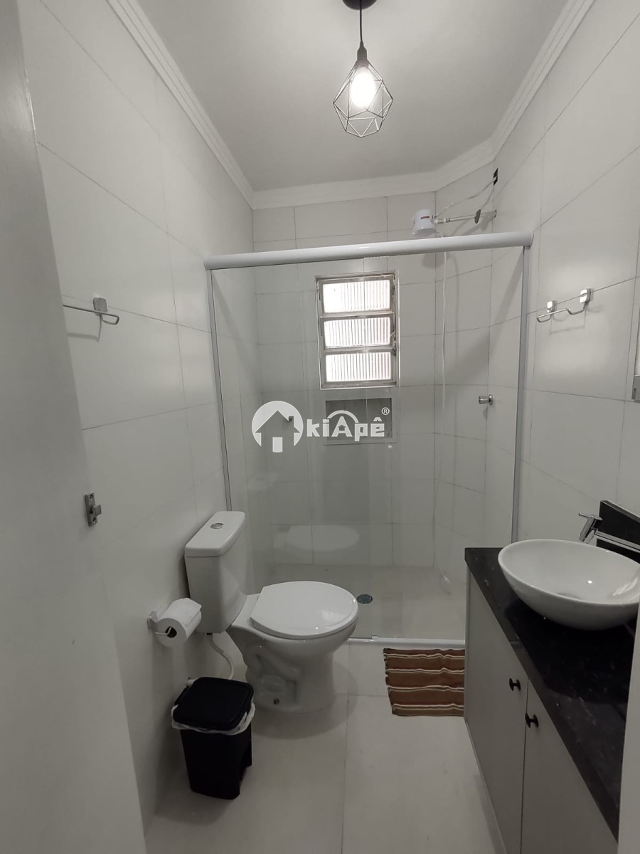 Apartamento à Venda, Tipo Sala Living Mobiliado, com Garagem, em Frente ao Shopping Brisamar