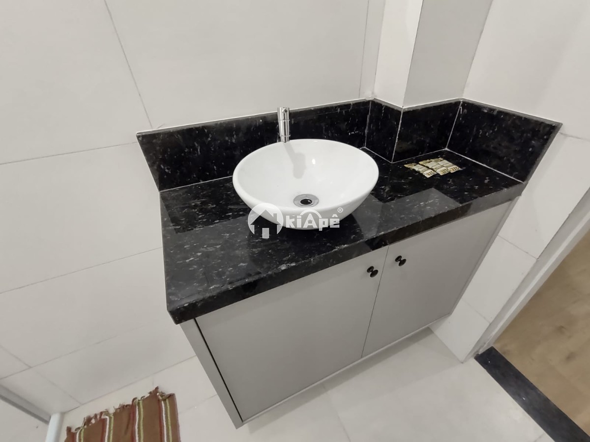 Apartamento à Venda, Tipo Sala Living Mobiliado, com Garagem, em Frente ao Shopping Brisamar