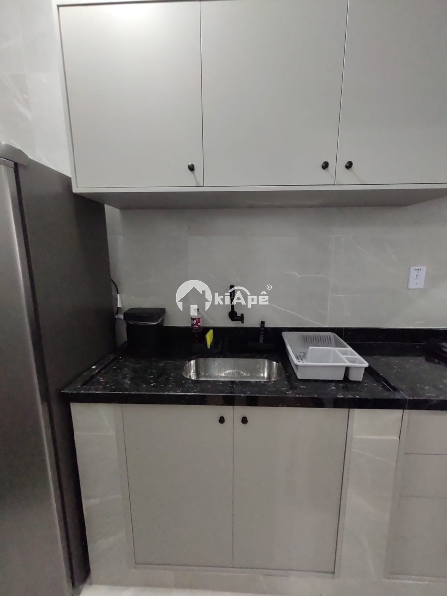 Apartamento à Venda, Tipo Sala Living Mobiliado, com Garagem, em Frente ao Shopping Brisamar