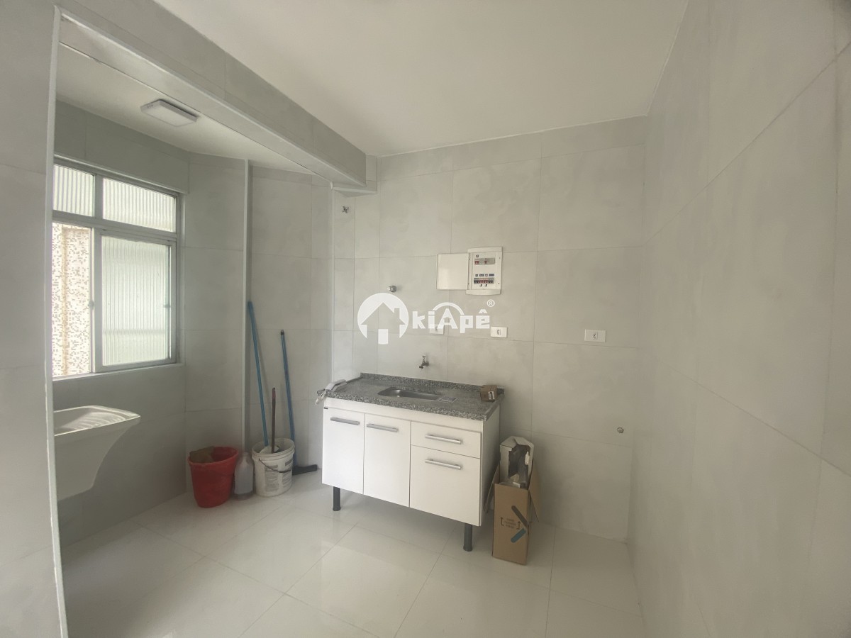 Apartamento 100% Reformado à Venda no Gonzaguinha – São Vicente-SP | Vista Lateral para o Mar
