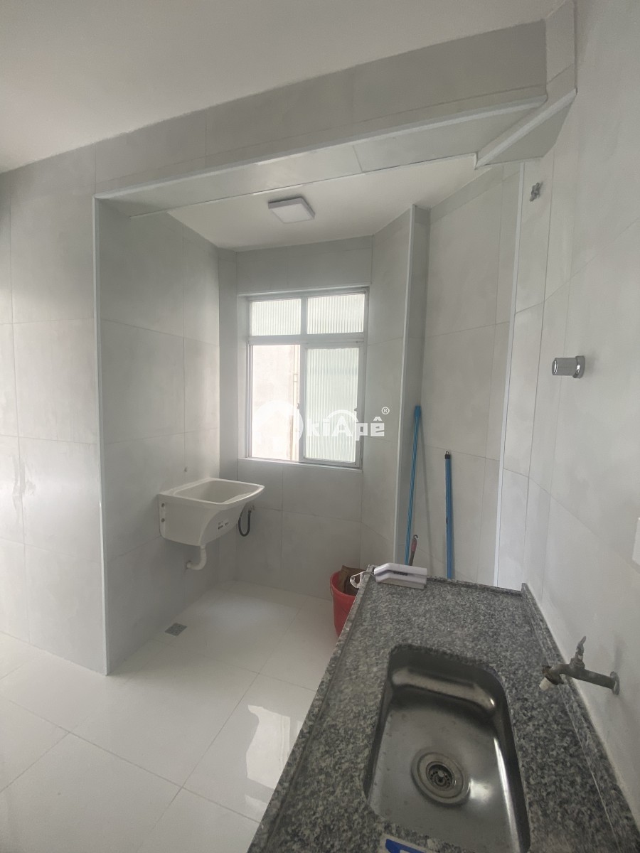 Apartamento 100% Reformado à Venda no Gonzaguinha – São Vicente-SP | Vista Lateral para o Mar