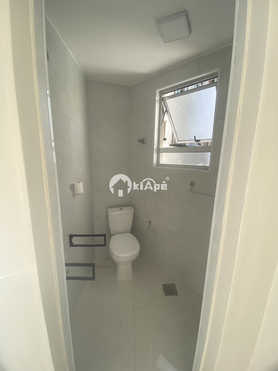 Apartamento 100% Reformado à Venda no Gonzaguinha – São Vicente-SP | Vista Lateral para o Mar