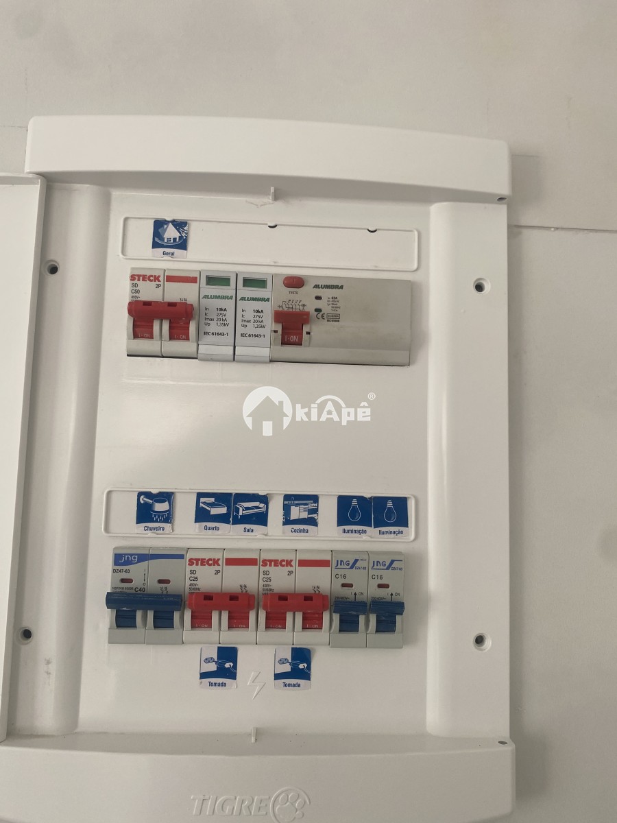 Apartamento 100% Reformado à Venda no Gonzaguinha – São Vicente-SP | Vista Lateral para o Mar