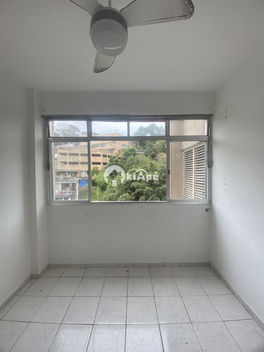Apartamento à Venda no Centro de São Vicente | Praça da Biquinha | Próximo à Praia do Gonzaguinha