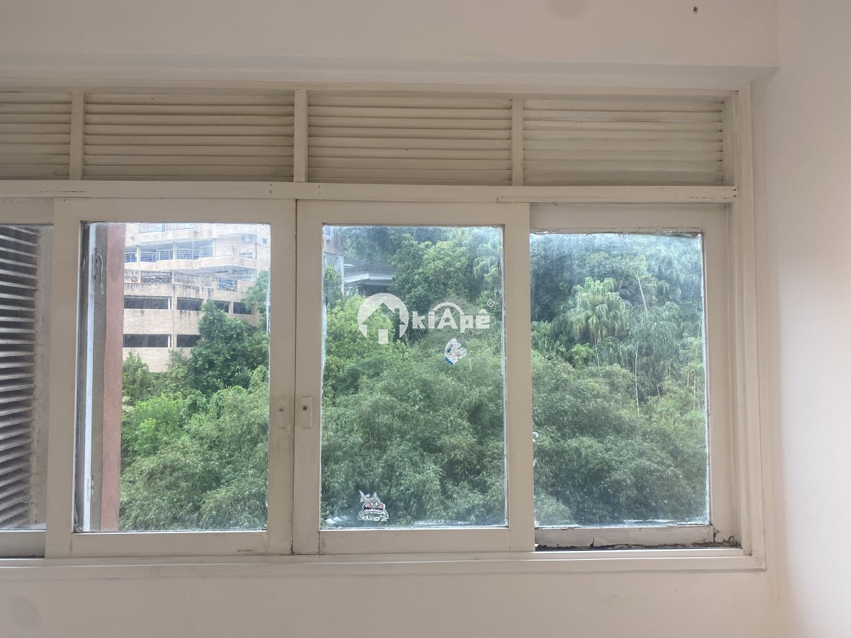 Apartamento à Venda no Centro de São Vicente | REFORMADO | R$ 160 Mil