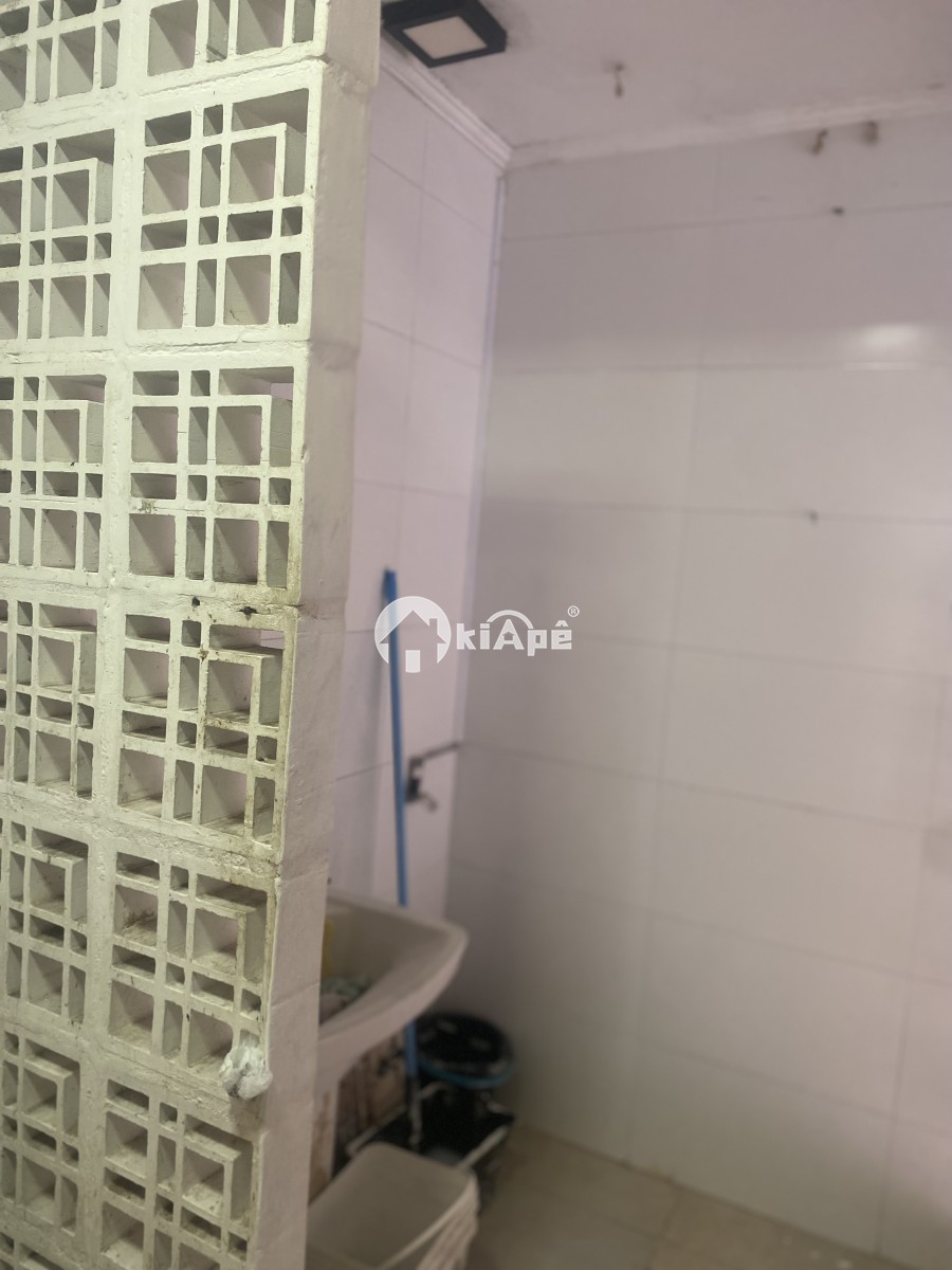 Apartamento à Venda no Centro de São Vicente | REFORMADO | R$ 160 Mil