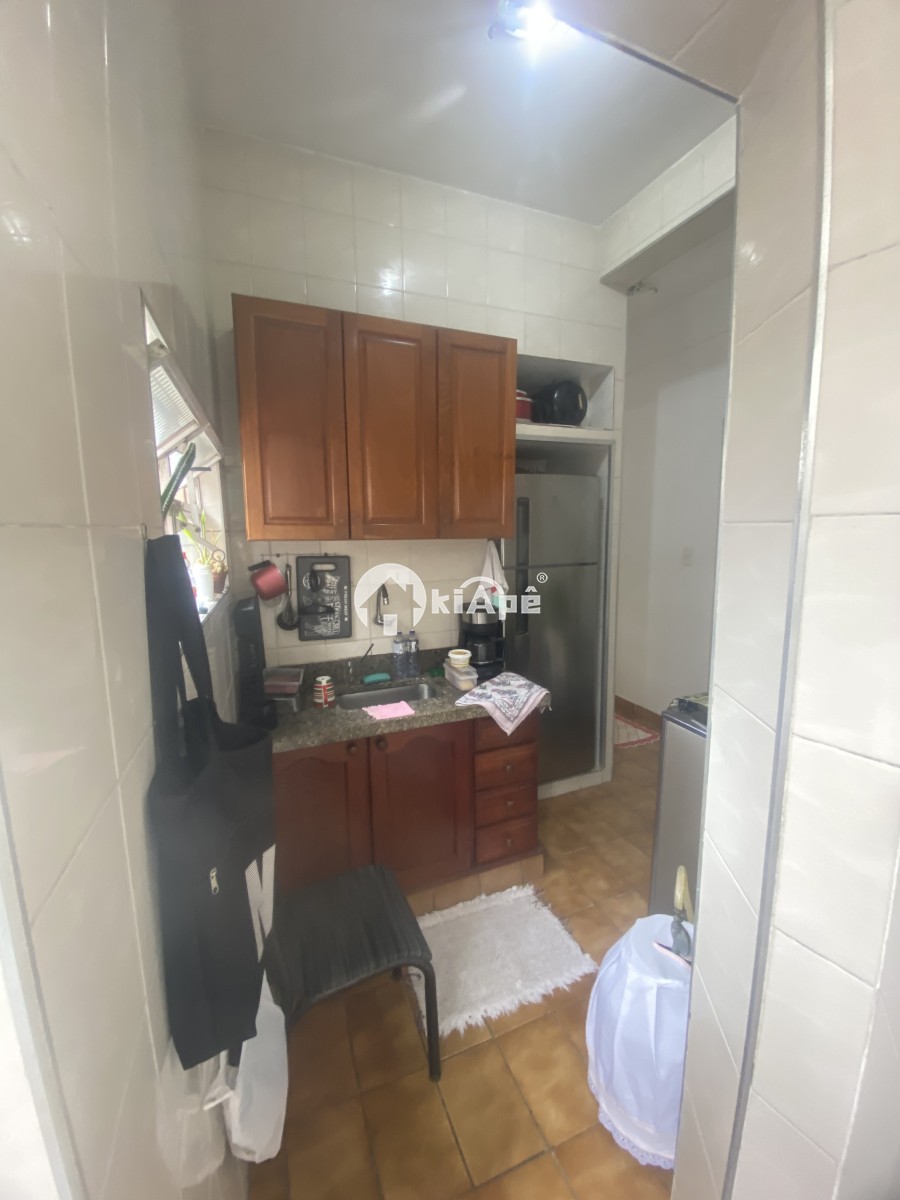 VENDE-SE APARTAMENTO COM 1 QUARTO, PRÉDIO DE FRENTE PARA O MAR - GONZAGUINHA SÃO VICENTE-SP