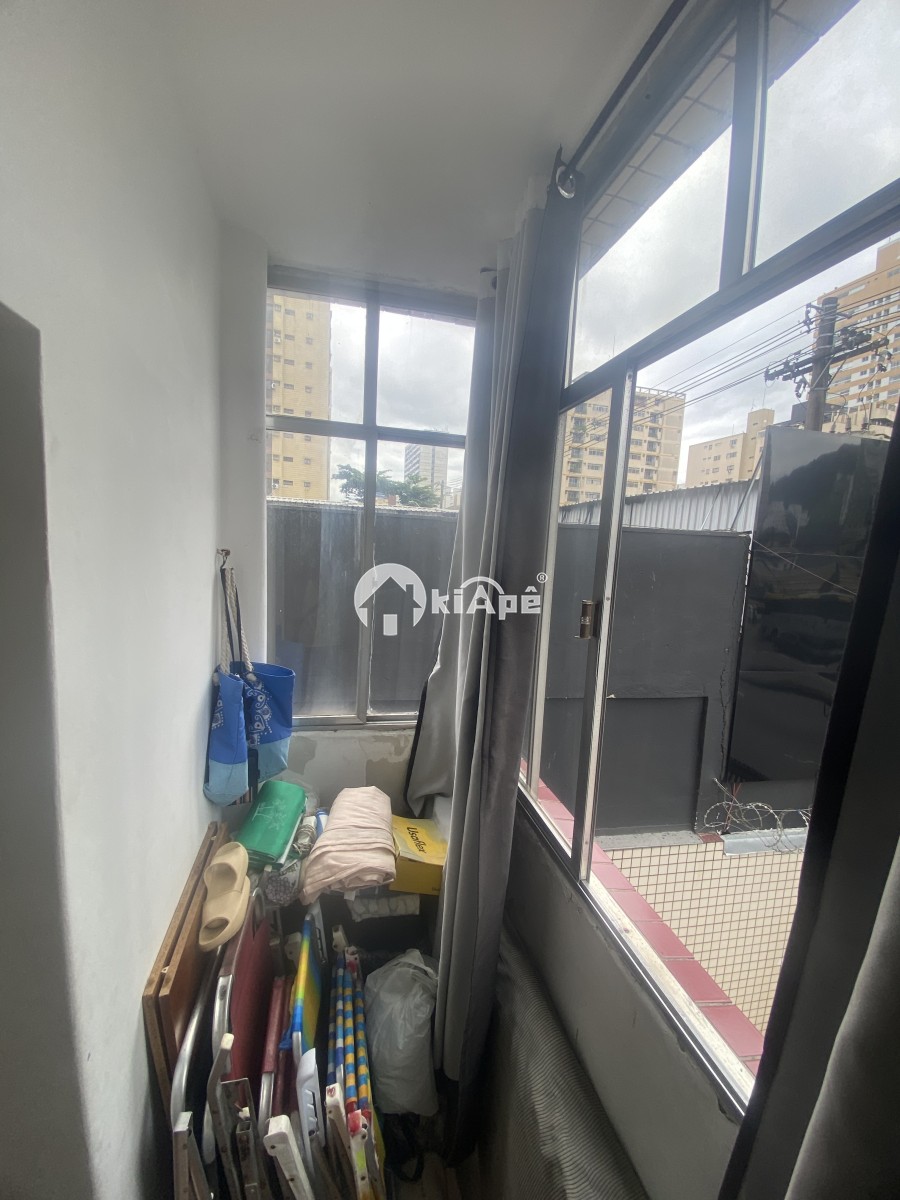 VENDE-SE APARTAMENTO COM 1 QUARTO, PRÉDIO DE FRENTE PARA O MAR - GONZAGUINHA SÃO VICENTE-SP